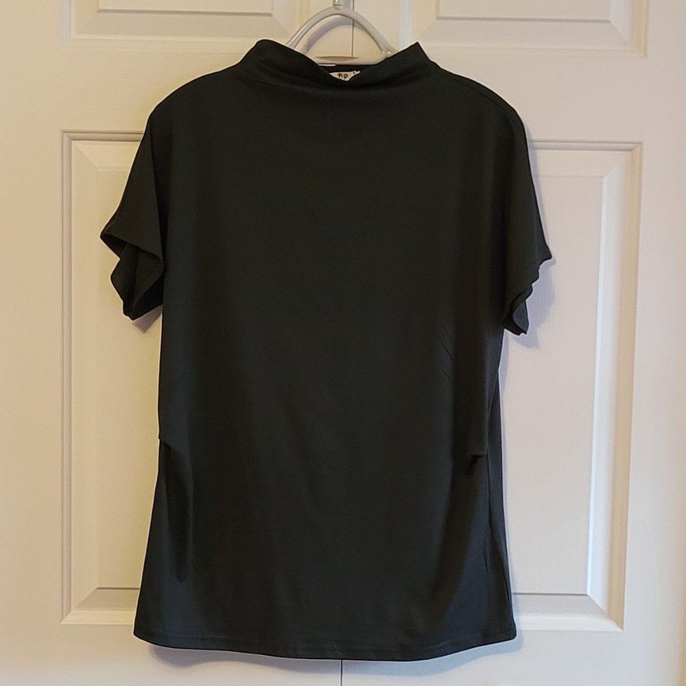 NWT Loose Mock Neck T-shirt with Side Dart Pleat